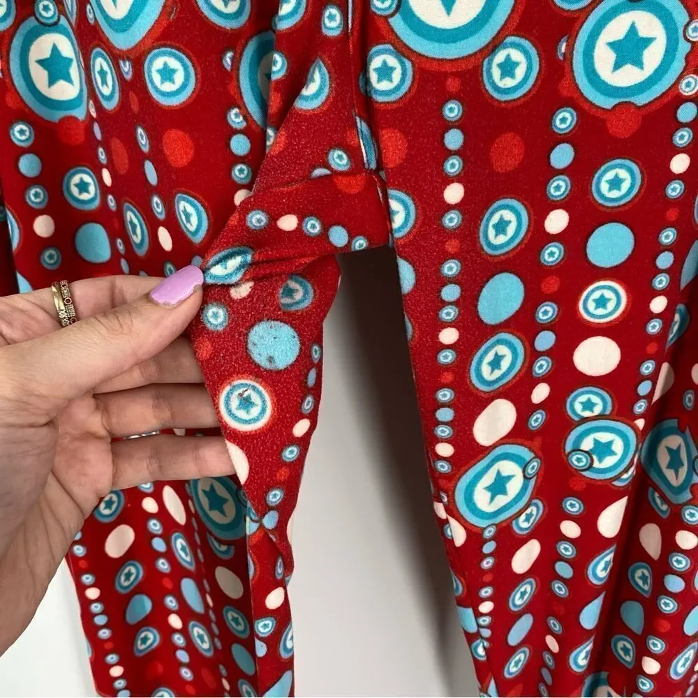 LulaRoe Women’s Tall and Curvy Soft Red with Blue Star Printed Leggings One Size